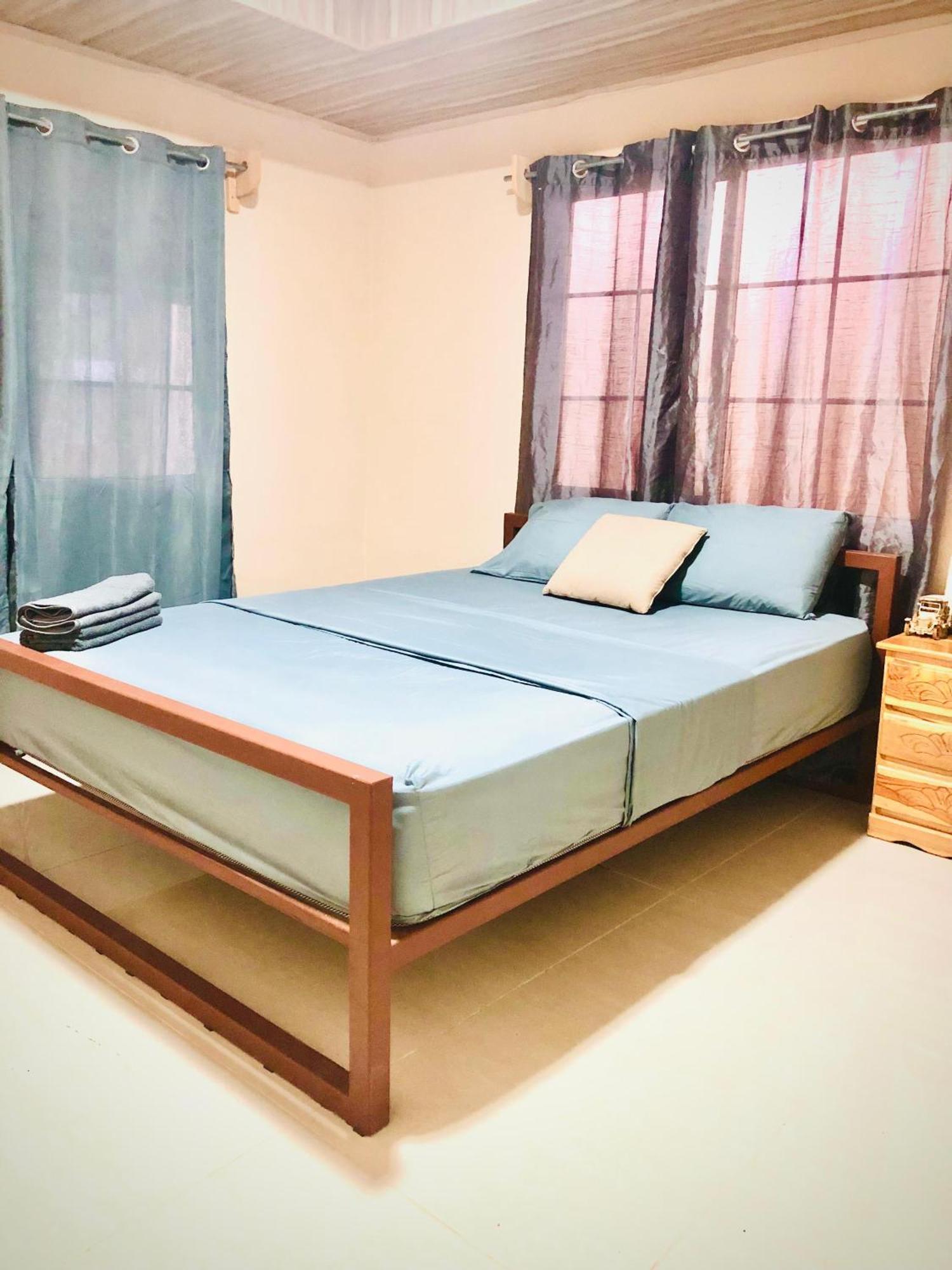 Isabella Hostel And Pool Alto Boquete エクステリア 写真
