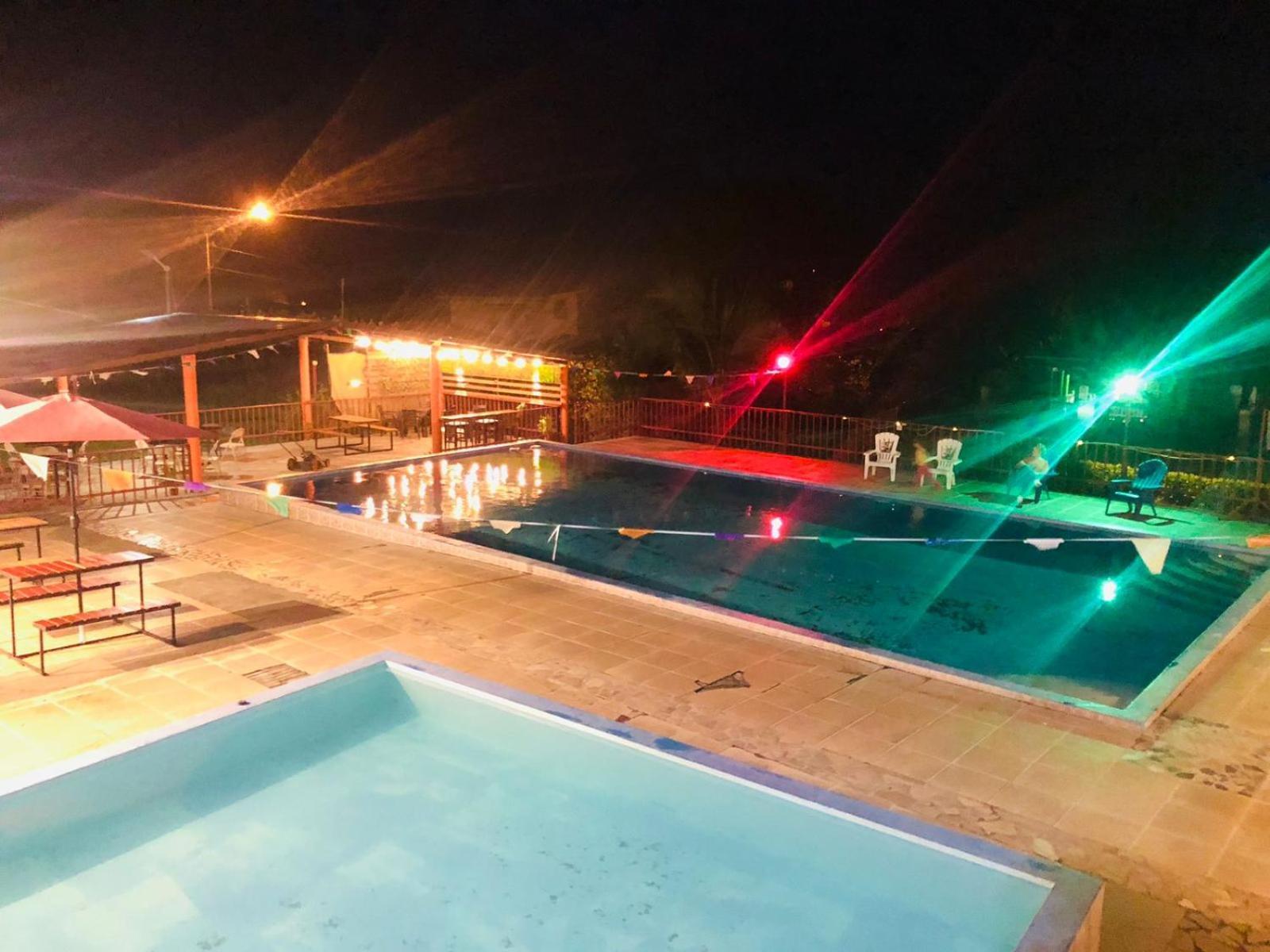 Isabella Hostel And Pool Alto Boquete エクステリア 写真